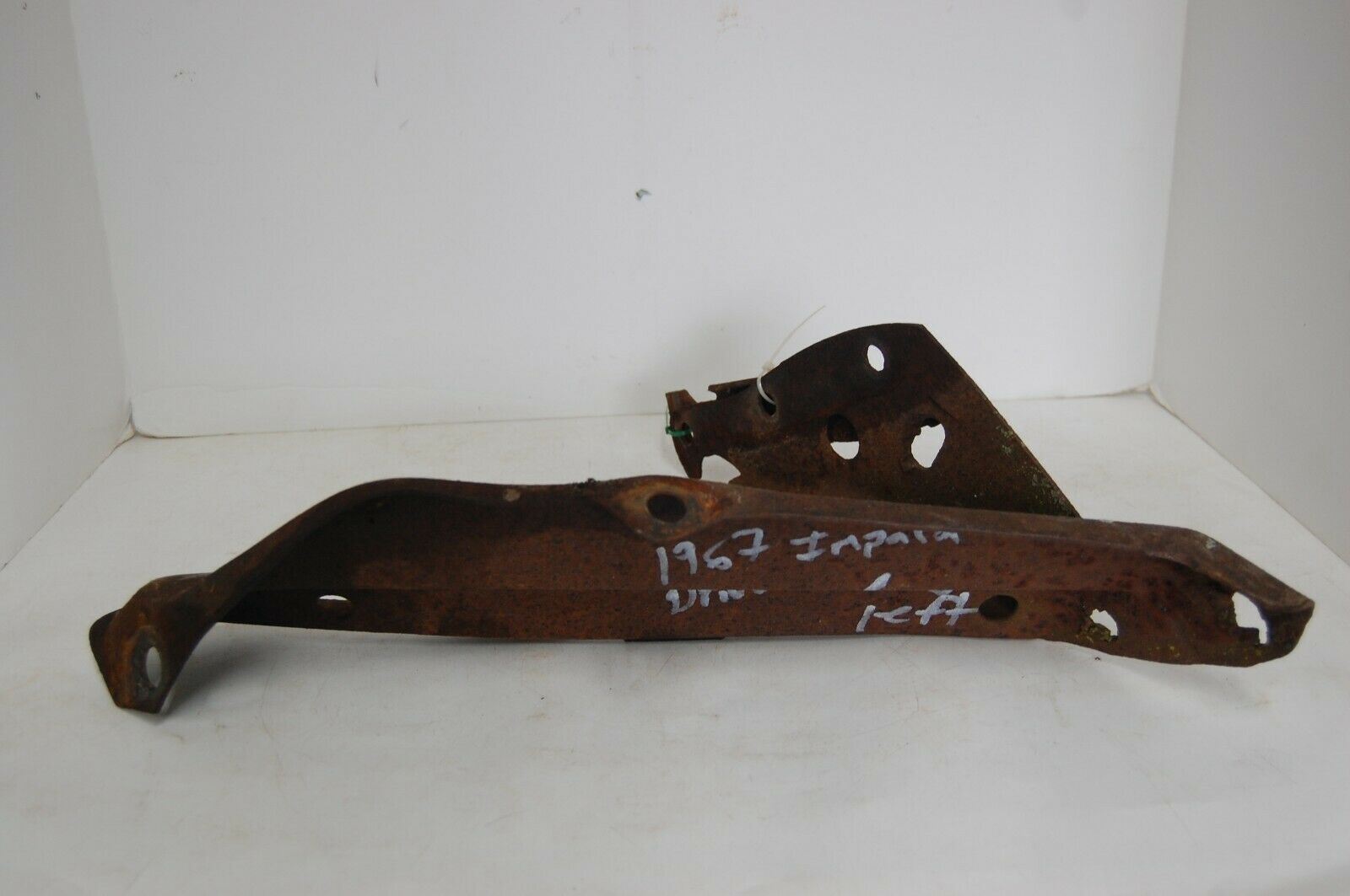 1967 Chevrolet Impala Caprice Belair rear bumper mount brackets left s ...