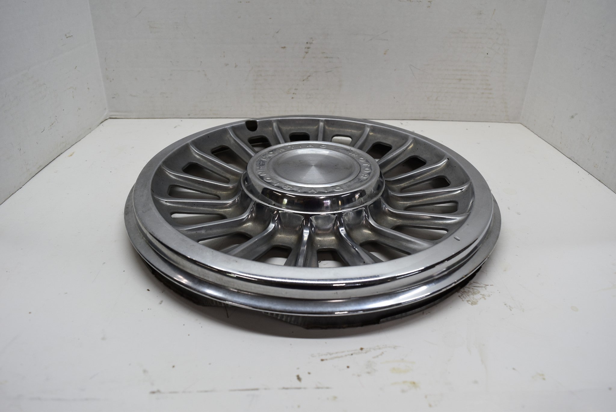 1965 1966 Pontiac Hubcap Tempest GTO 14